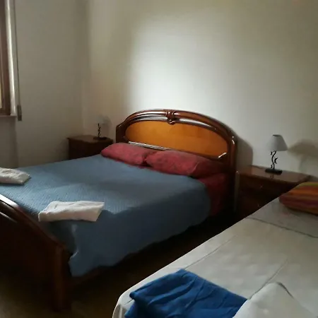 Casa Di Ica Дом отдыха Дервио