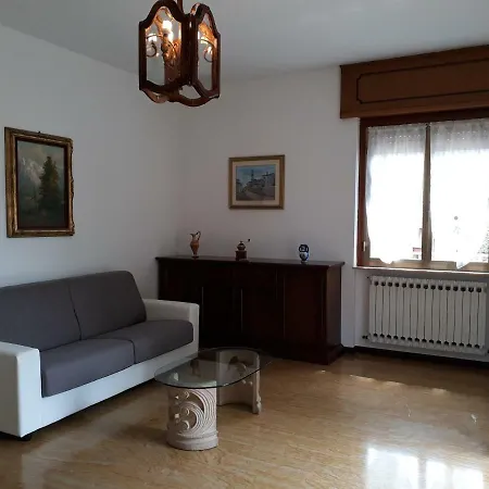 Casa Di Ica Дервио