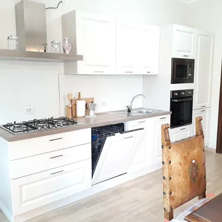 Casa Di Ica Дом отдыха Дервио